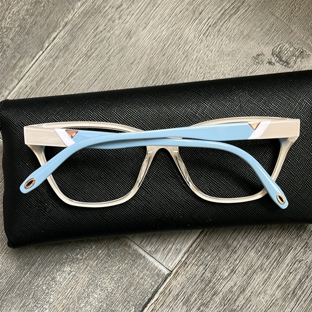 Amazing Stylish Frames!!!!!! - image 2